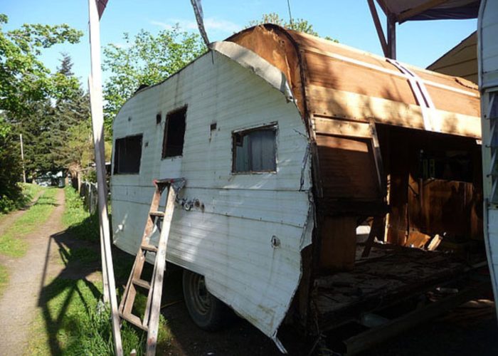 Old Camper Trailer That need To Be Removed In Cincinnati